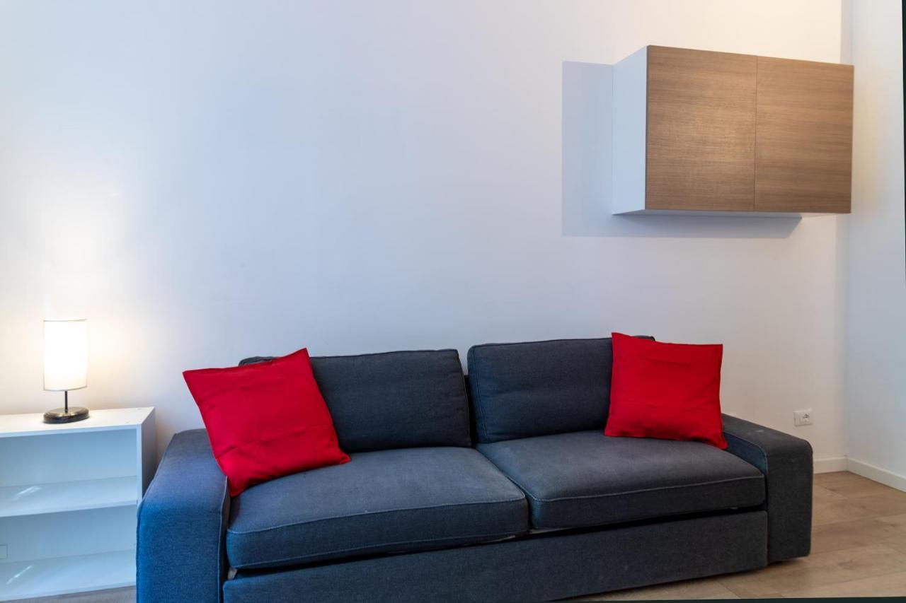 City Centre Apartment - 10 Minutes To Duomo - Free Wifi E Netflix Milaan Buitenkant foto