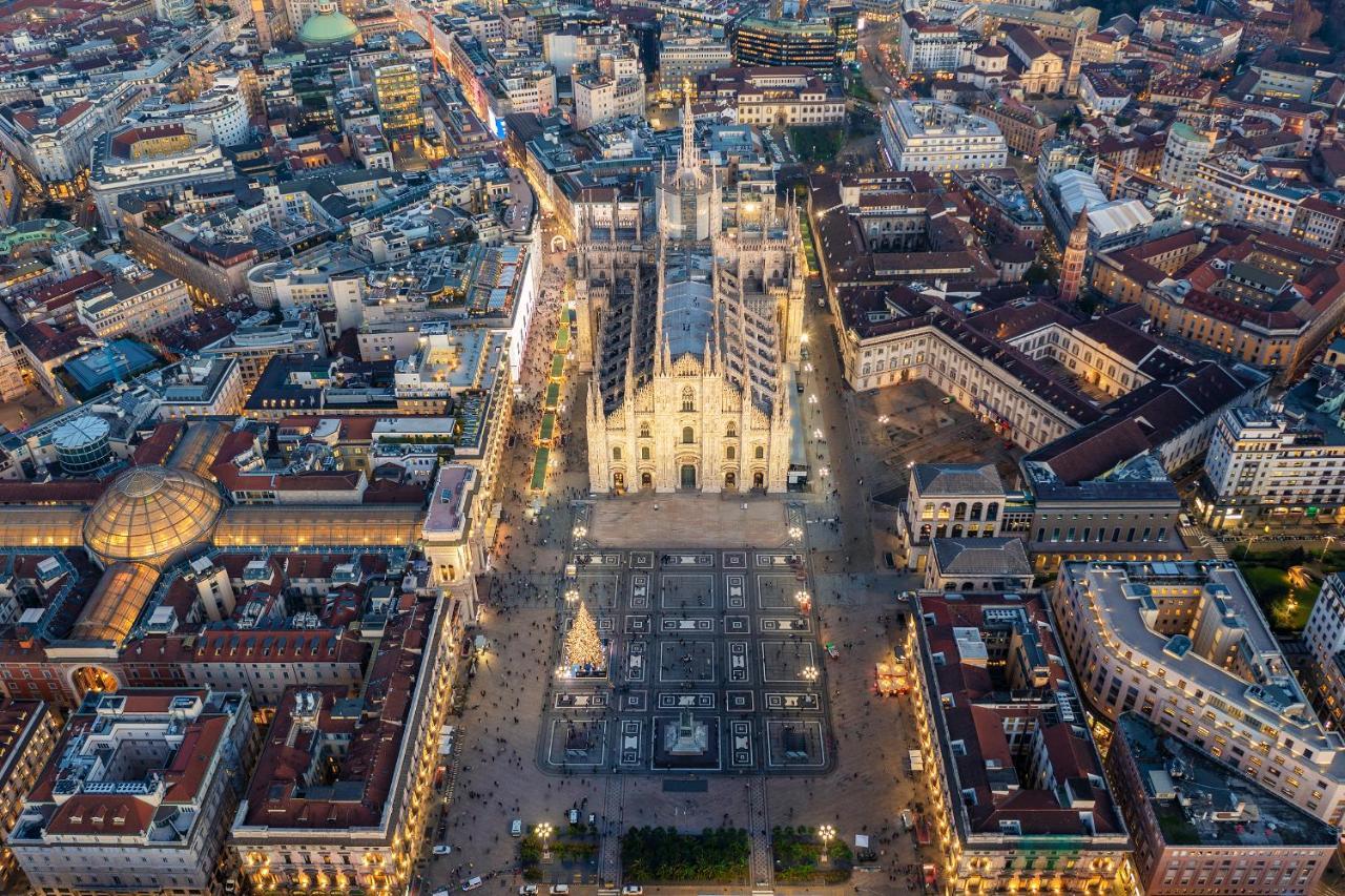 City Centre Apartment - 10 Minutes To Duomo - Free Wifi E Netflix Milaan Buitenkant foto